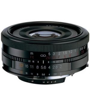 Voigtlander 40mm f/2.0 Ultron SL II